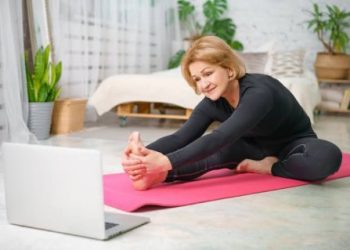 8 Remarkable Benefits of Personal Yoga Training Online