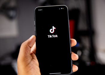SSSTikTok Vs. SnapTik: Who is the ace tiktok video downloader?