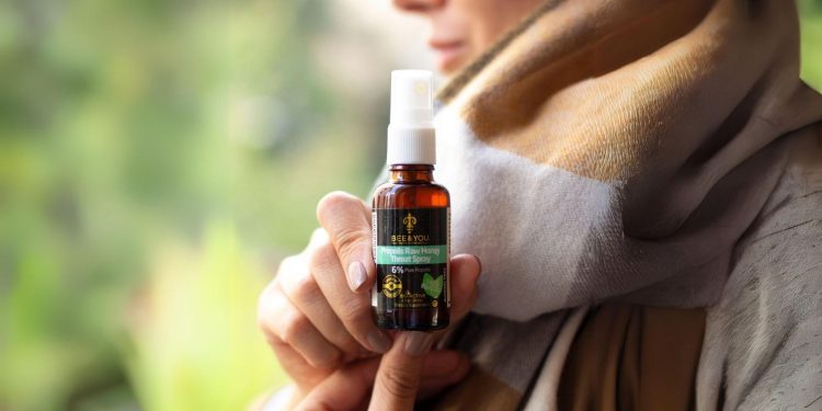 BEE&YOU Raw Honey Propolis Throat Spray