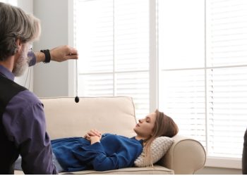 What is Hypnotherapy and What Does the Treatment Look Like?