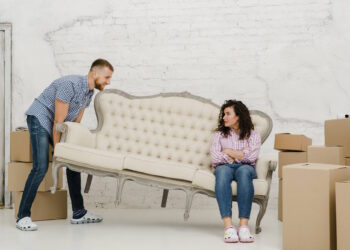 The Hidden Hazards: Manual Handling Risks in Our Daily Lives