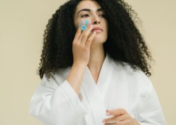 Unhealthy Habits Affect Your Skin and Hair