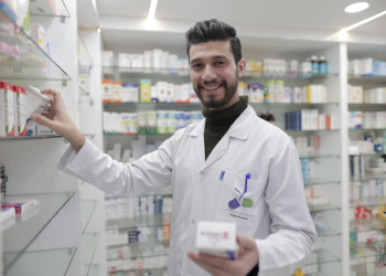 How to Get Started with an Online Pharmacy Technician Course