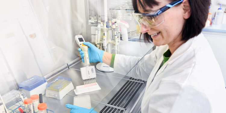 Peptide Synthesis Services